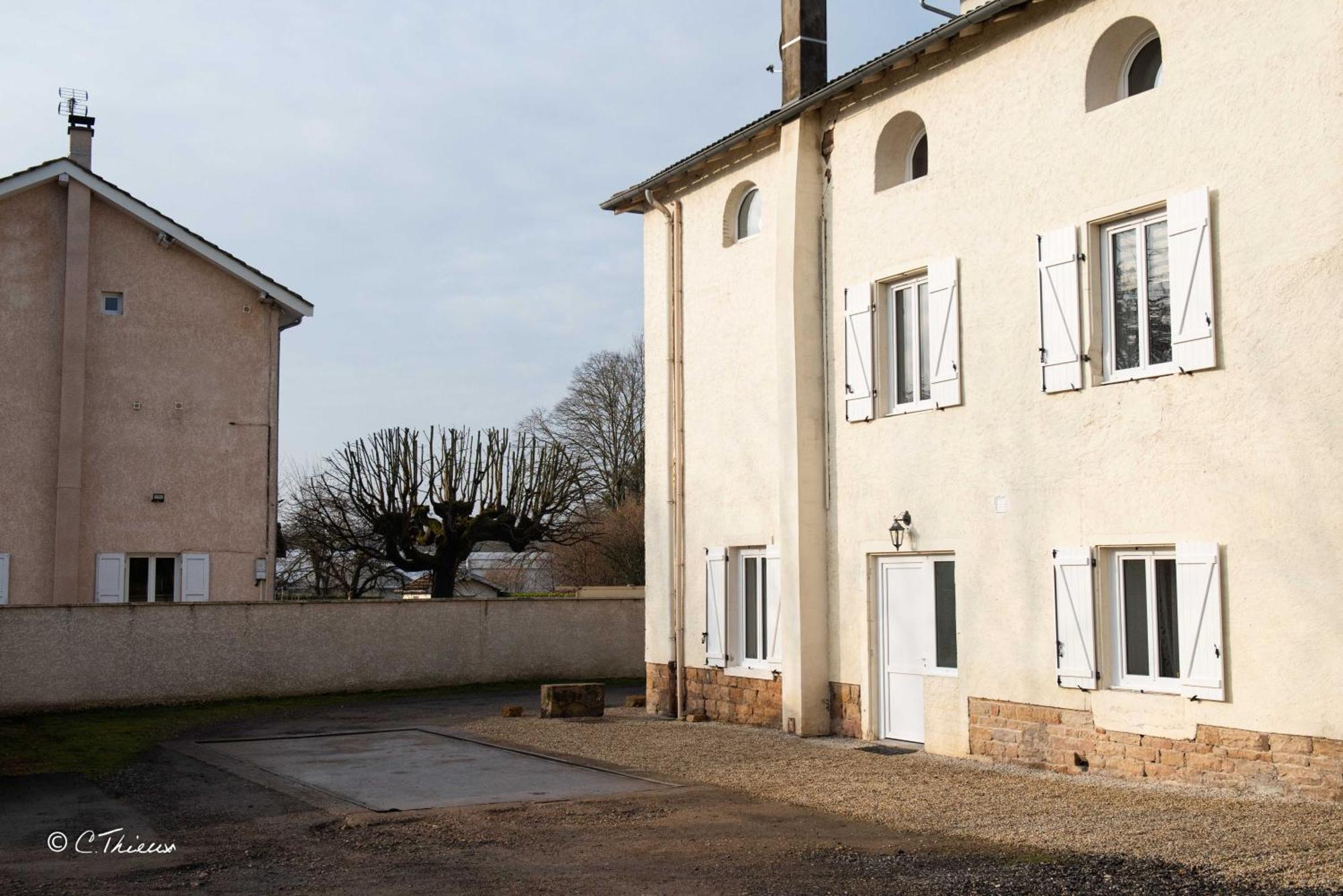 La Doloreanne Saint-Didier-sur-Chalaronne 外观 照片